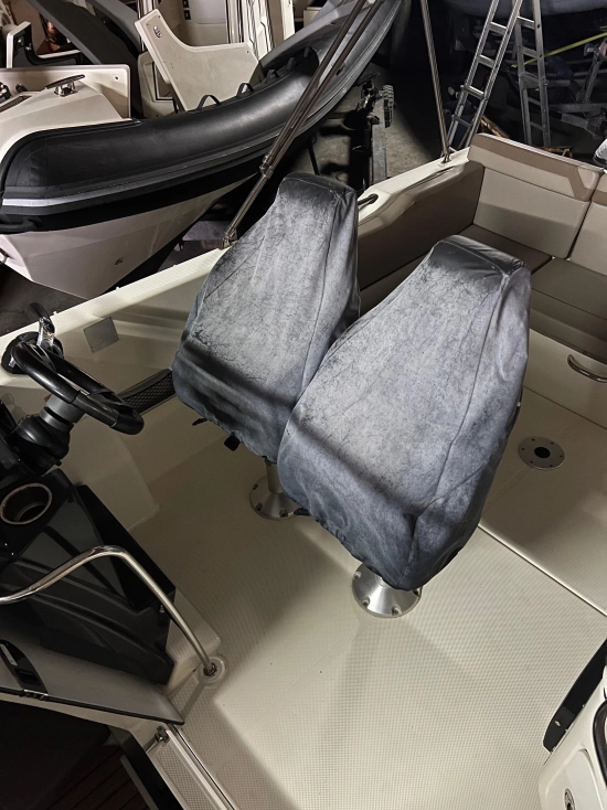 Quicksilver Activ 755 Sundeck usata in vendita