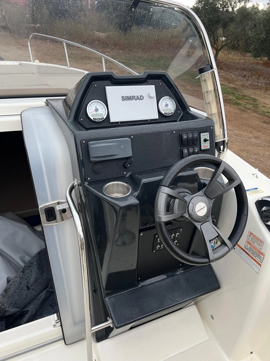 Quicksilver Activ 755 Sundeck usata in vendita