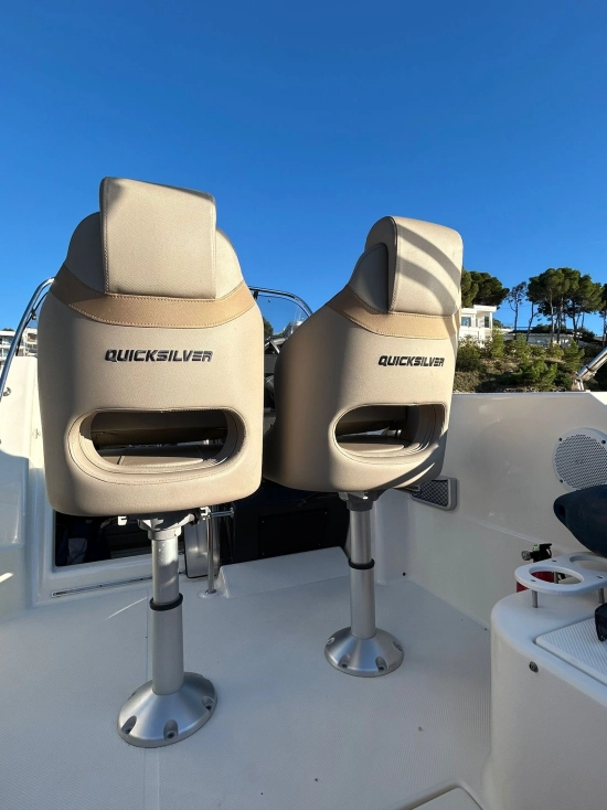 Quicksilver Activ 755 Sundeck usata in vendita