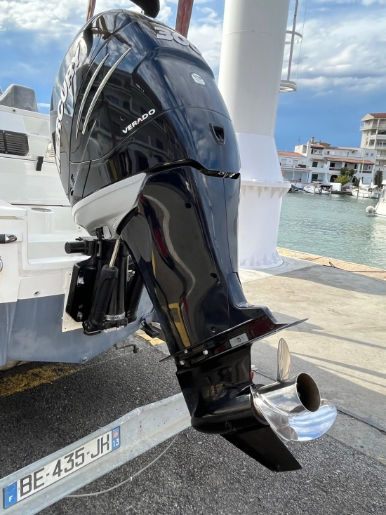 Quicksilver Activ 755 Sundeck usata in vendita