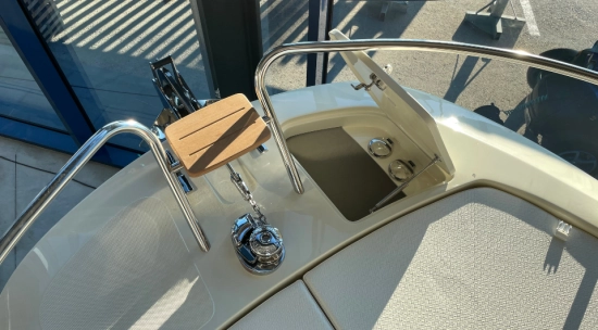 Invictus Yacht CX250 novos à venda