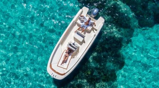 Invictus Yacht FX190 novos à venda
