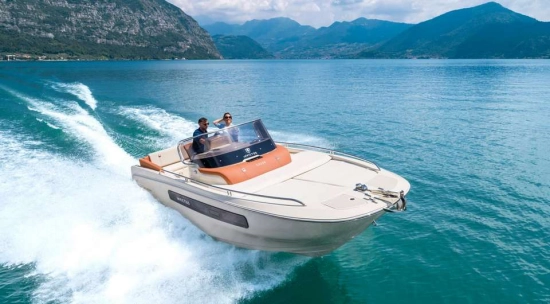 Invictus Yacht CX250 nuevo en venta