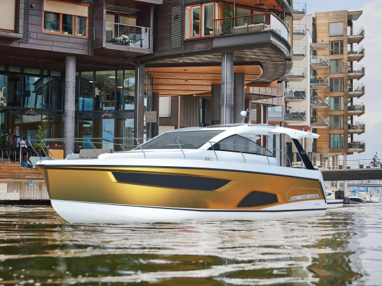 Sealine S430 brand new for sale