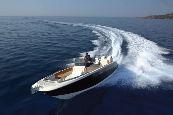Invictus Yacht FX270 novos à venda