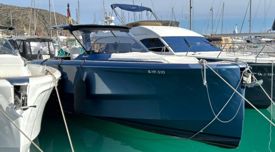 Solaris Power 44 Open preowned for sale