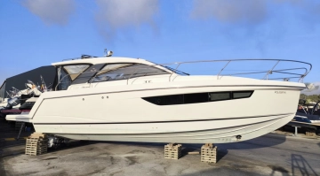 Sealine S330 usata in vendita