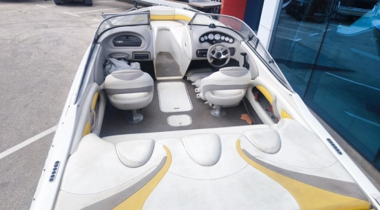 STINGRAY 220 LX de segunda mano en venta
