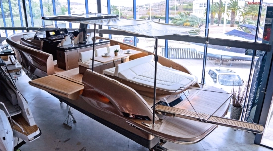 Solaris Power 44 OPEN usata in vendita