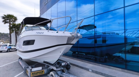 Four Winns V255 usata in vendita