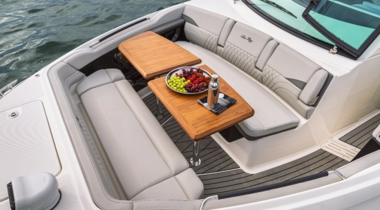Sea Ray SLX 360 OUTBOARD nuova in vendita