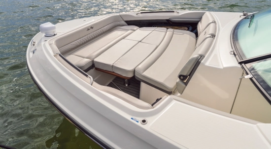 Sea Ray SLX 360 OUTBOARD nuova in vendita