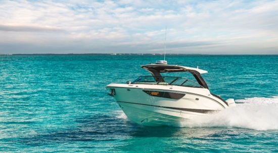 Sea Ray SLX 360 OUTBOARD nuova in vendita