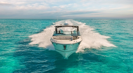 Sea Ray SLX 360 OUTBOARD nuova in vendita