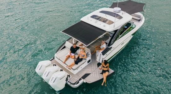 Sea Ray SLX 360 OUTBOARD nuova in vendita