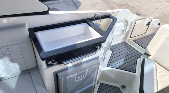 Sea Ray SDX 290 nuova in vendita