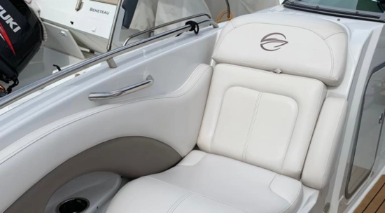 Crownline 265SS usado à venda