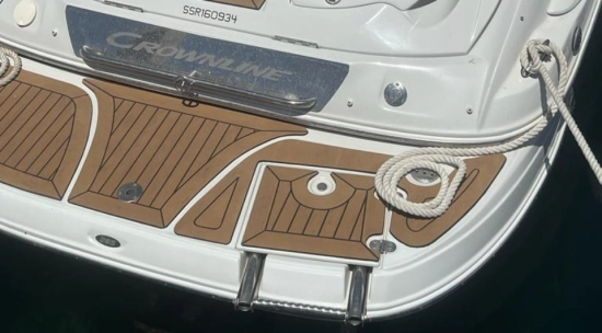 Crownline 265SS usado à venda