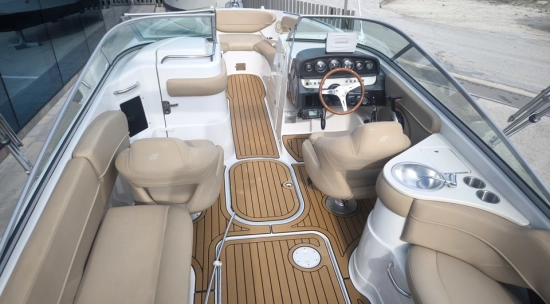 Four Winns H260 usata in vendita