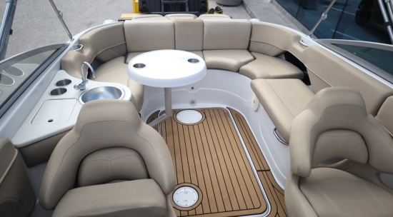 Four Winns H260 usata in vendita