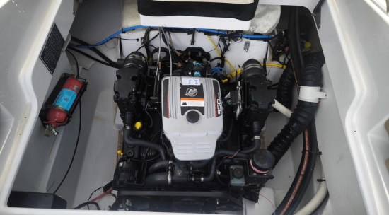 Four Winns H260 usata in vendita