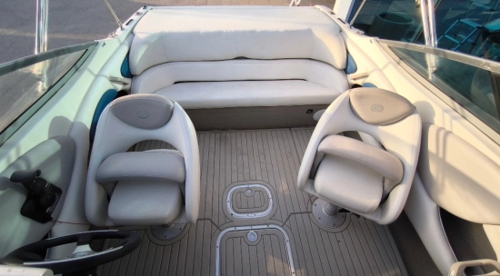 Stingray 220 LX usata in vendita