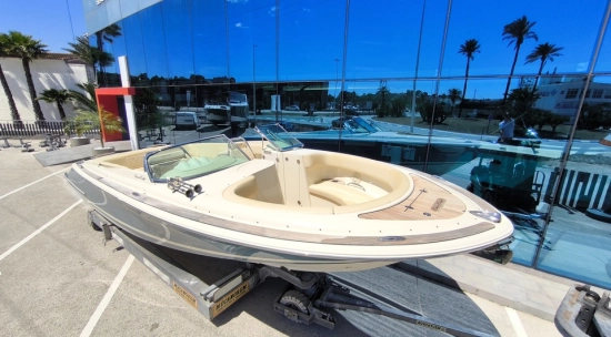 Chris Craft LAUNCH 28 usata in vendita