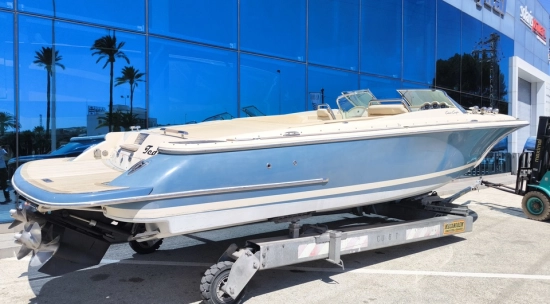 Chris Craft LAUNCH 28 usata in vendita