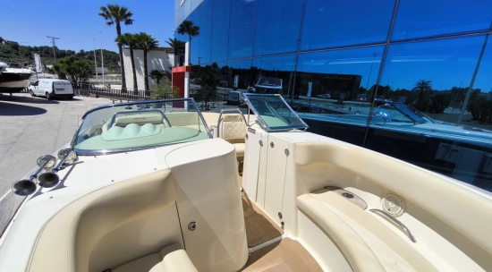 Chris Craft LAUNCH 28 usata in vendita