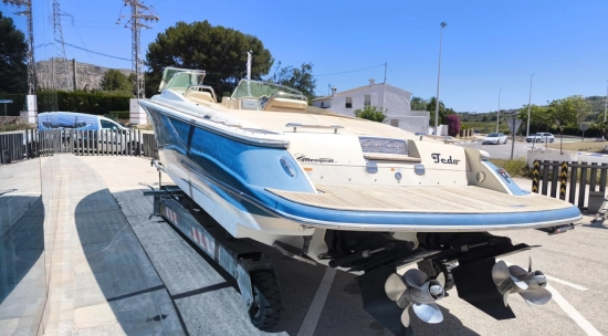 Chris Craft LAUNCH 28 usata in vendita