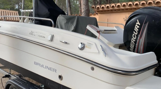Bayliner ELEMENT CC7 usata in vendita
