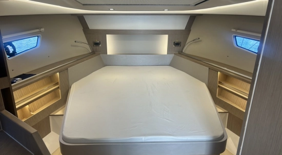Sealine S335 de segunda mano en venta