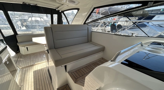 Sealine S335 de segunda mano en venta
