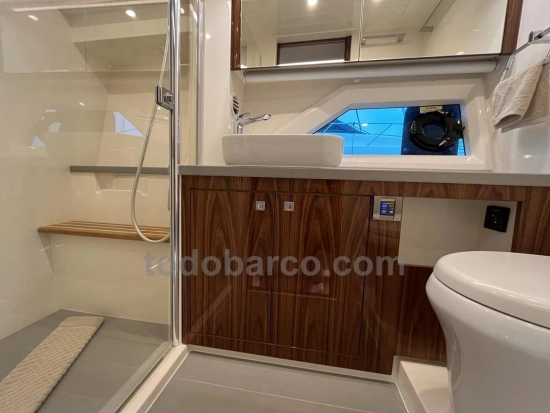 Riviera 50 Sport Motor Yacht usado à venda
