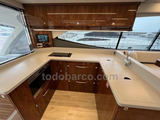 Riviera 50 Sport Motor Yacht usado à venda