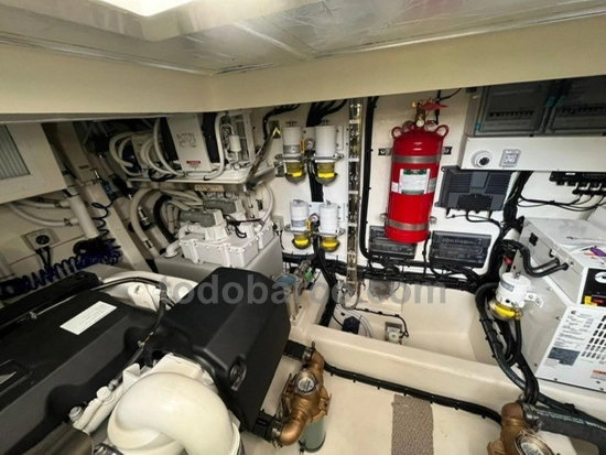 Riviera 50 Sport Motor Yacht usado à venda