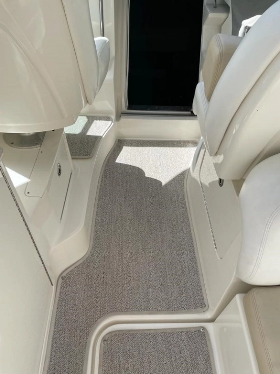 Sea Ray Sundancer 355 usata in vendita