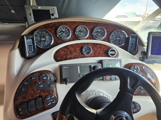 Sea Ray Sundancer 315 usata in vendita
