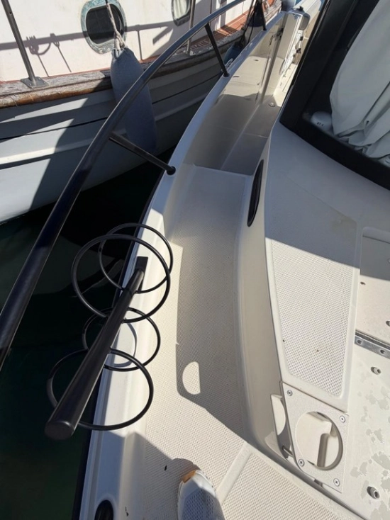 Quicksilver Pilothouse 805 Explorer de segunda mano en venta