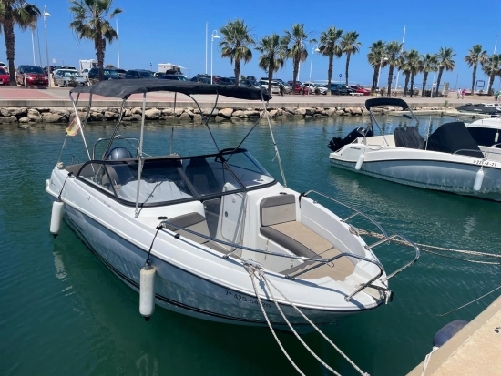 Jeanneau Cap Camarat 6.5 Br usata in vendita