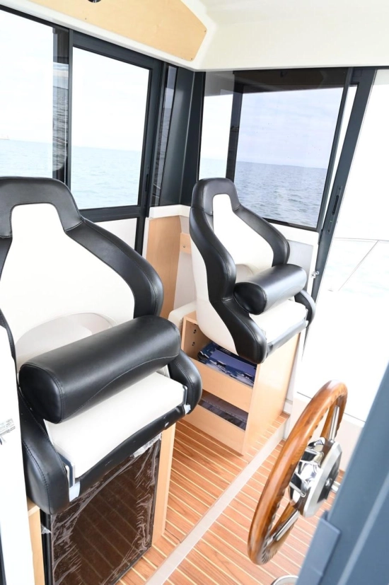 Ocqueteau Ostrea 710 timonera nuevo en venta