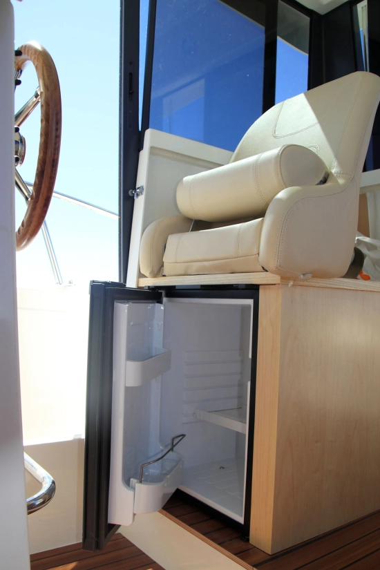Ocqueteau Ostrea 710 timonera nuevo en venta