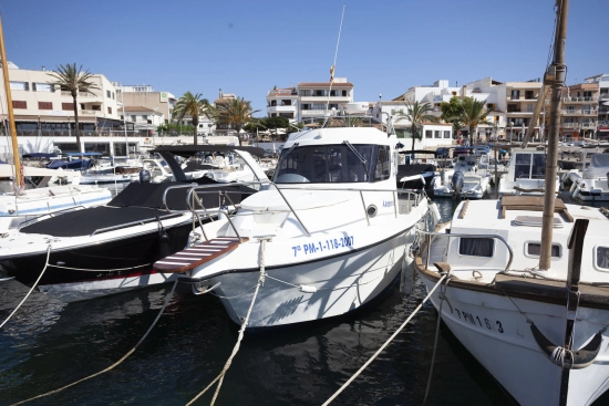 Yatlan Artabria 820 usado à venda