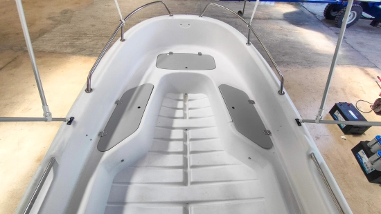 Jeanneau CAP 400 de segunda mano en venta