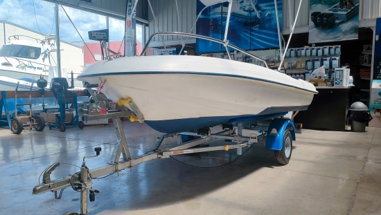 Jeanneau CAP 400 de segunda mano en venta