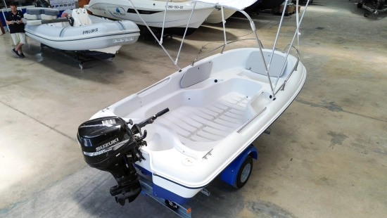 Jeanneau CAP 400 de segunda mano en venta