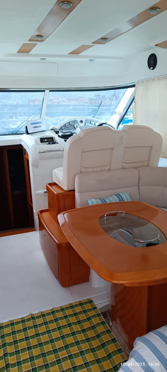 Beneteau Antares 12 Fly usado à venda