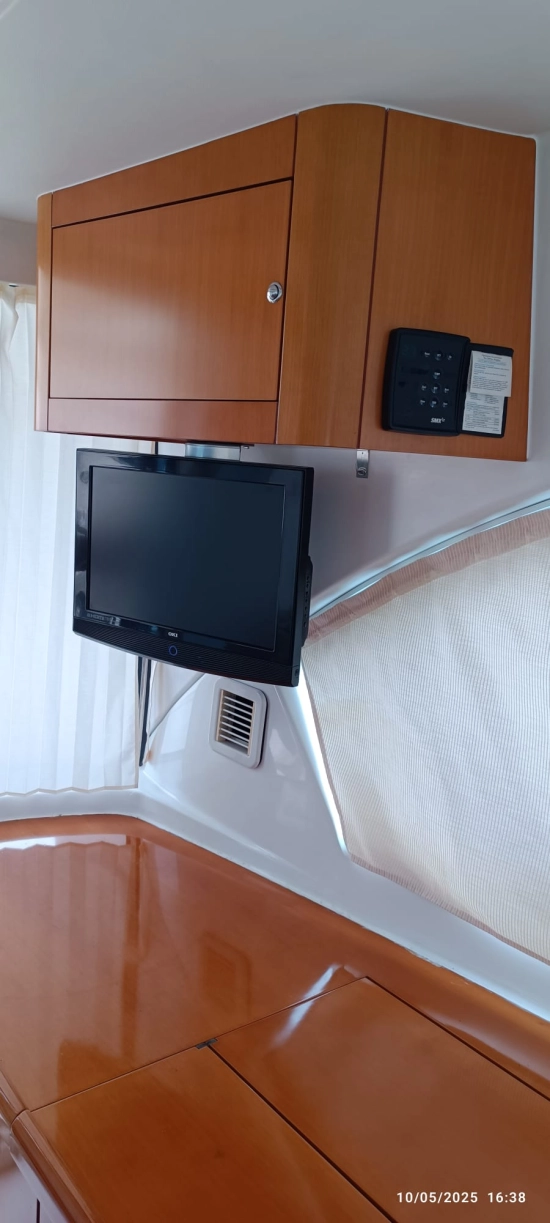 Beneteau Antares 12 Fly usado à venda