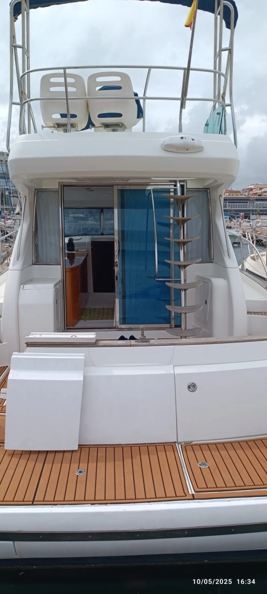 Beneteau Antares 12 Fly usado à venda
