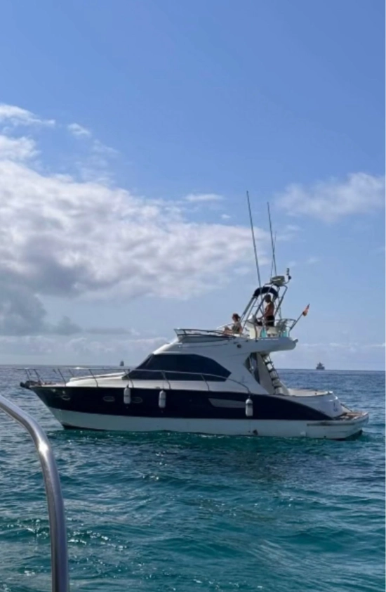 Beneteau Antares 12 Fly usado à venda